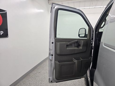 Used 2024 Chevrolet Express 2500 w/ Driver Convenience Package RWD image 24