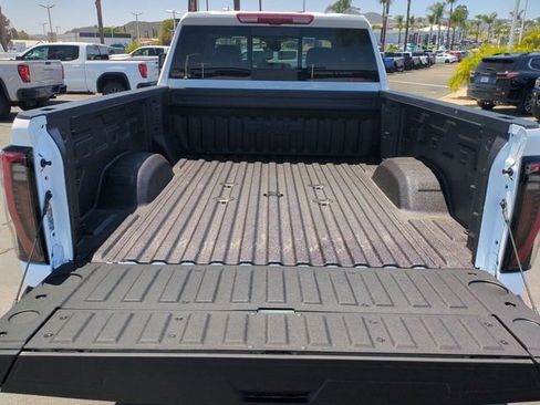 New 2026 GMC Sierra 2500 AT4X AWD/4WD image 27