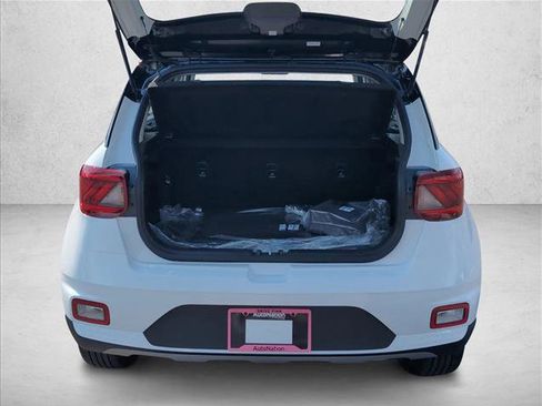 New 2026 Hyundai Venue SEL image 9