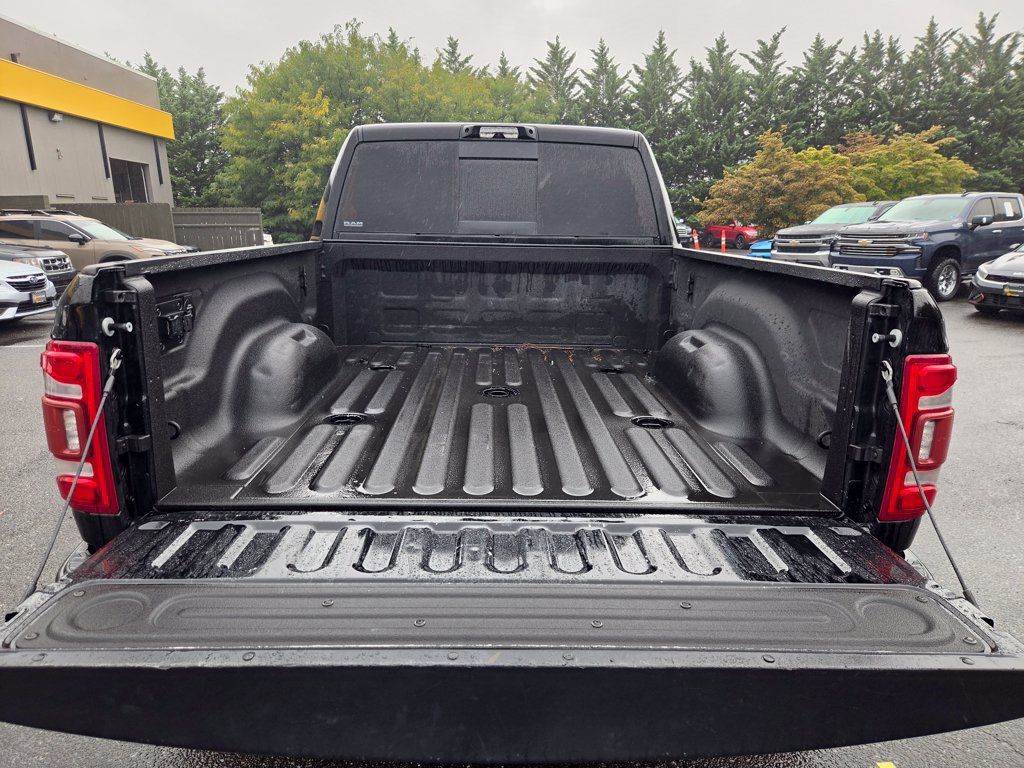 Used 2022 RAM 2500 Limited AWD/4WD image 11