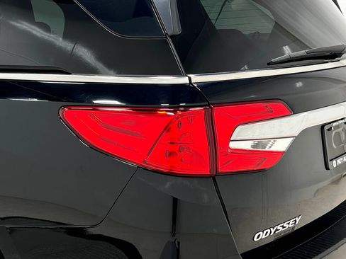 Used 2018 Honda Odyssey Touring image 38