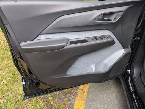 New 2027 Chevrolet Bolt RS w/ Technology Package FWD image 9