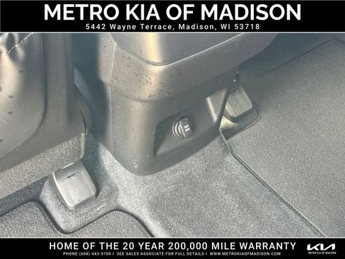 Used 2022 Kia Telluride EX w/ EX Premium Package AWD/4WD image 34