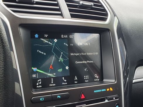Used 2018 Ford Explorer Sport w/ Equipment Group 401A AWD/4WD image 21