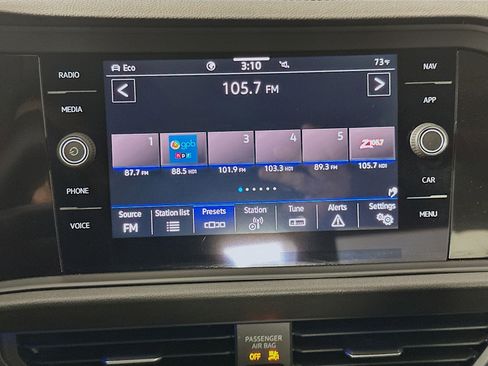 Used 2023 Volkswagen Jetta SEL FWD image 21
