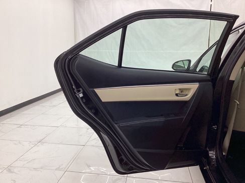 Used 2015 Toyota Corolla LE image 24