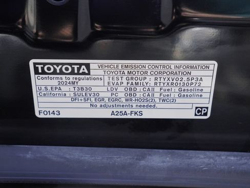 Used 2024 Toyota Camry SE FWD image 30