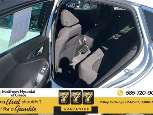 Used 2023 Chevrolet Malibu LT image 17