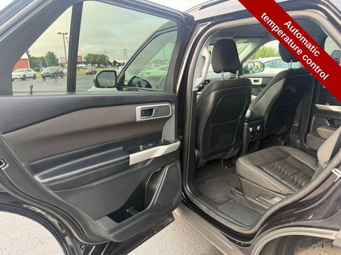 Used 2020 Ford Explorer XLT AWD/4WD image 29