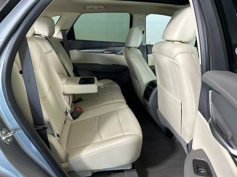 Certified 2024 Cadillac XT5 Premium Luxury w/ LPO, Floor Liner Package image 27