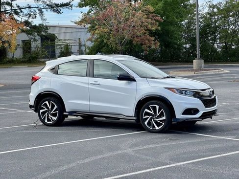 Used 2020 Honda HR-V Sport image 10