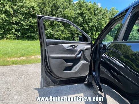 Used 2022 Chevrolet Blazer LT w/ Redline Edition FWD image 12