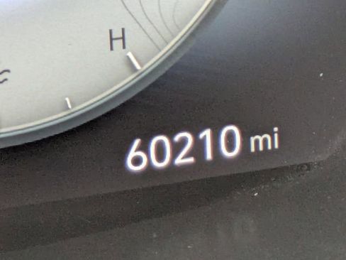 Used 2021 Hyundai Santa Fe SEL w/ Convenience + Premium Package image 35