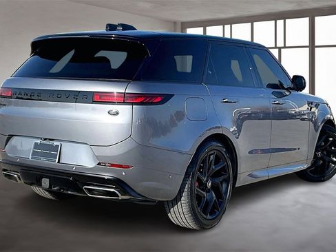 Certified 2023 Land Rover Range Rover Sport SE Dynamic image 2