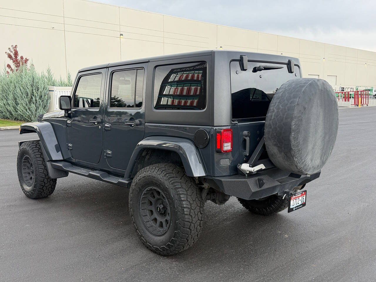 Used 2018 Jeep Wrangler Unlimited Sahara w/ Connectivity Group AWD/4WD image 10