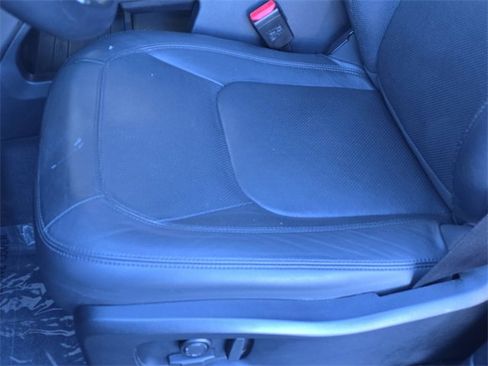 Used 2024 Land Rover Defender 110 S image 27