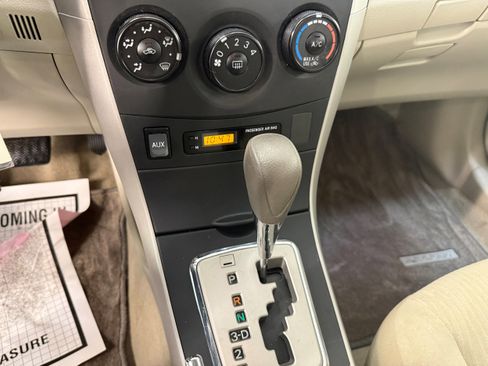 Used 2010 Toyota Corolla LE image 46