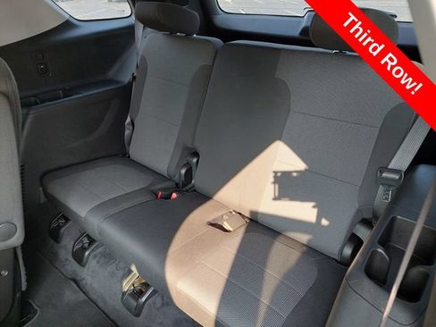 Used 2020 Chevrolet Traverse LT FWD image 16