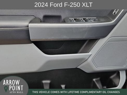 Used 2024 Ford F250 XLT AWD/4WD image 21