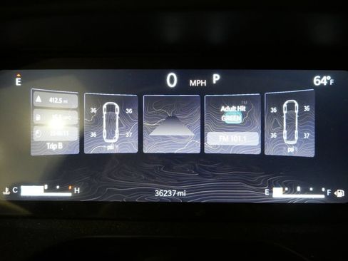Used 2023 Jeep Grand Cherokee Altitude AWD/4WD image 12
