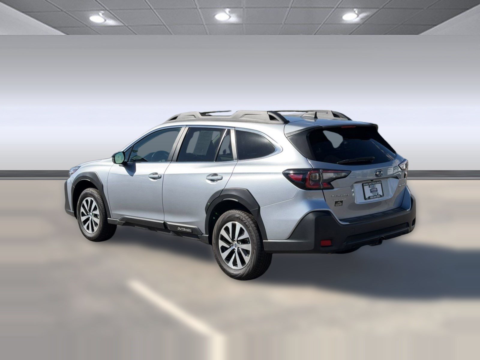 Certified 2025 Subaru Outback Premium AWD/4WD image 3