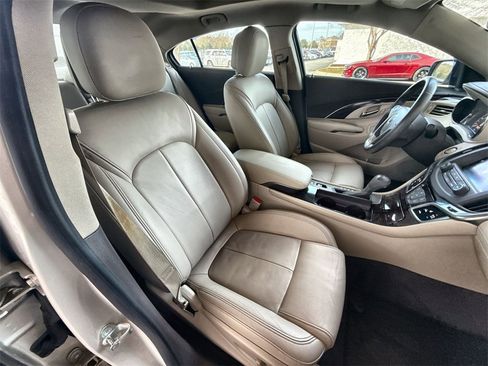Used 2014 Buick LaCrosse Leather w/ Driver Confidence Package image 27