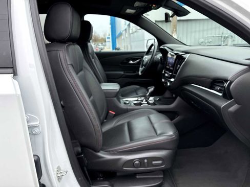 Certified 2023 Chevrolet Traverse RS image 28
