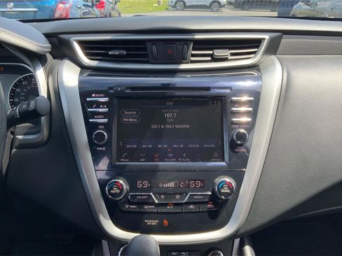 Used 2022 Nissan Murano S AWD/4WD image 13
