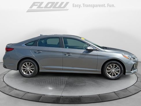 Used 2018 Hyundai Sonata SE w/ Cargo Package FWD image 10