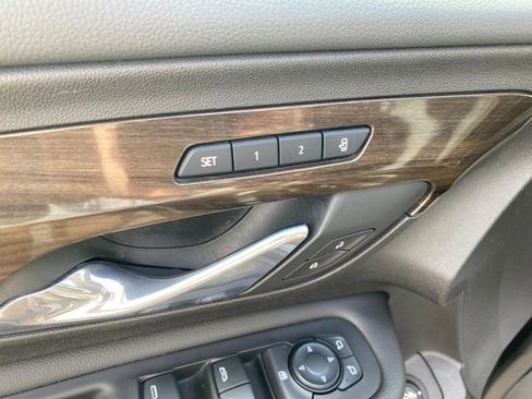 Certified 2019 GMC Terrain Denali w/ Driver Alert Package II image 18