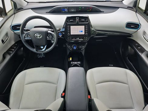 Used 2020 Toyota Prius XLE FWD image 14