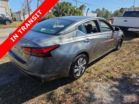 Used 2023 Nissan Altima 2.5 S image 4