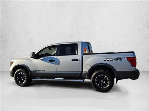Used 2018 Nissan Titan PRO-4X w/ Pro-4x Utility Package image 8