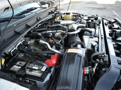 Used 2012 Ford F250 Lariat w/ Lariat Interior Pkg image 48