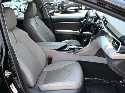 Used 2018 Toyota Camry XSE w/ Audio Package FWD image 15