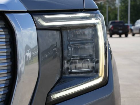 Used 2021 GMC Yukon Denali AWD/4WD image 27