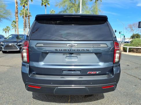 Used 2021 Chevrolet Suburban RST w/ Luxury Package image 6