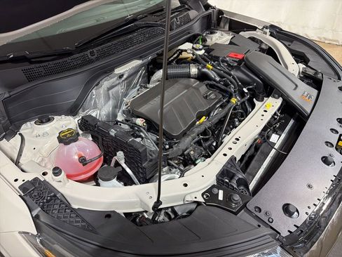 New 2026 Chevrolet Trax RS w/ Sunroof Package FWD image 39