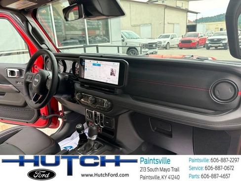 Used 2026 Jeep Wrangler Unlimited Rubicon AWD/4WD image 27