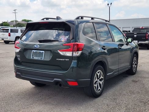 Used 2024 Subaru Forester Premium AWD/4WD image 4