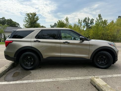 Used 2020 Ford Explorer 4WD Police Interceptor image 4