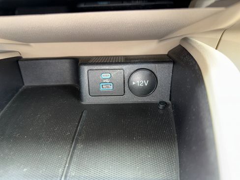 Used 2022 Ford Escape SEL w/ Class II Trailer Tow Package image 30