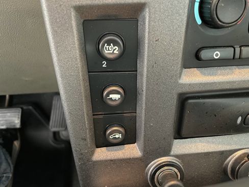 Used 2004 HUMMER H2 AWD/4WD image 25