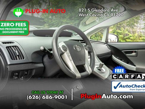Used 2012 Toyota Prius Three w/ Solar Roof Pkg FWD image 5