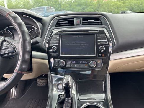 Used 2016 Nissan Maxima 3.5 SL FWD image 18