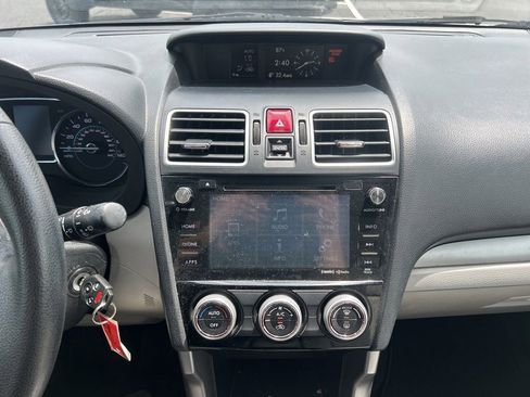 Used 2017 Subaru Forester 2.5i Premium AWD/4WD image 25