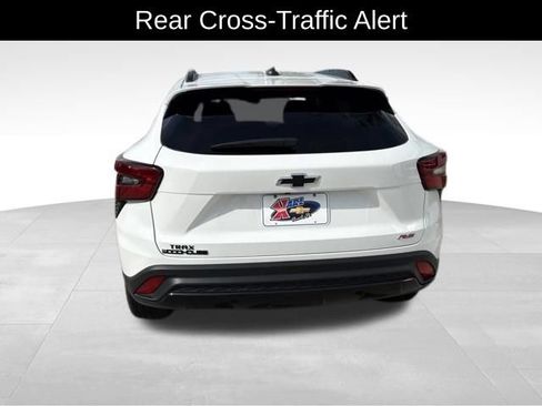 Used 2024 Chevrolet Trax RS w/ Driver Confidence Package FWD image 7