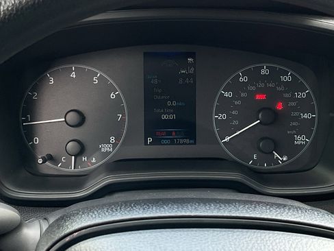 Used 2025 Toyota Corolla LE image 21