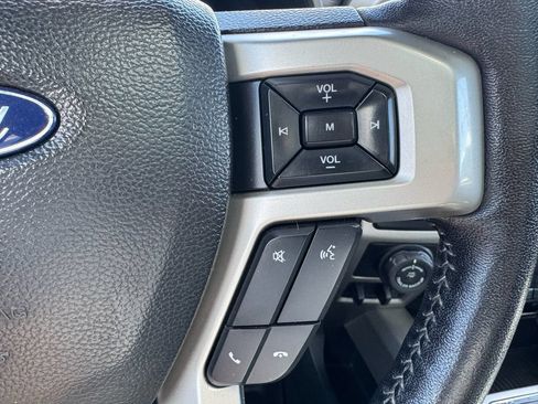Used 2018 Ford F150 Lariat w/ Equipment Group 502A Luxury AWD/4WD image 22