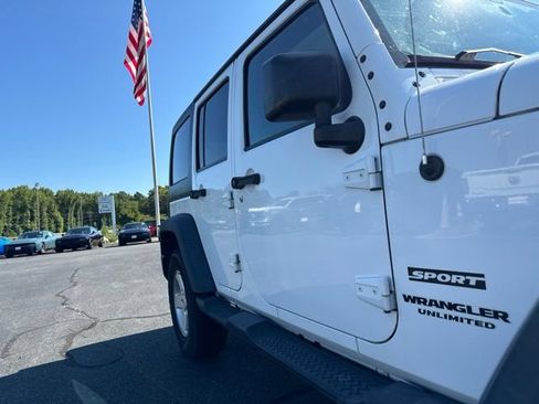 Used 2016 Jeep Wrangler Unlimited Sport w/ Quick Order Package 23S AWD/4WD image 8